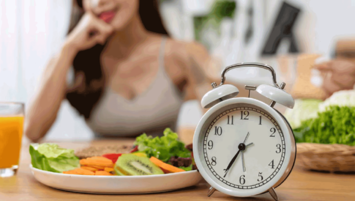 Intermittent Fasting for Women Over 40